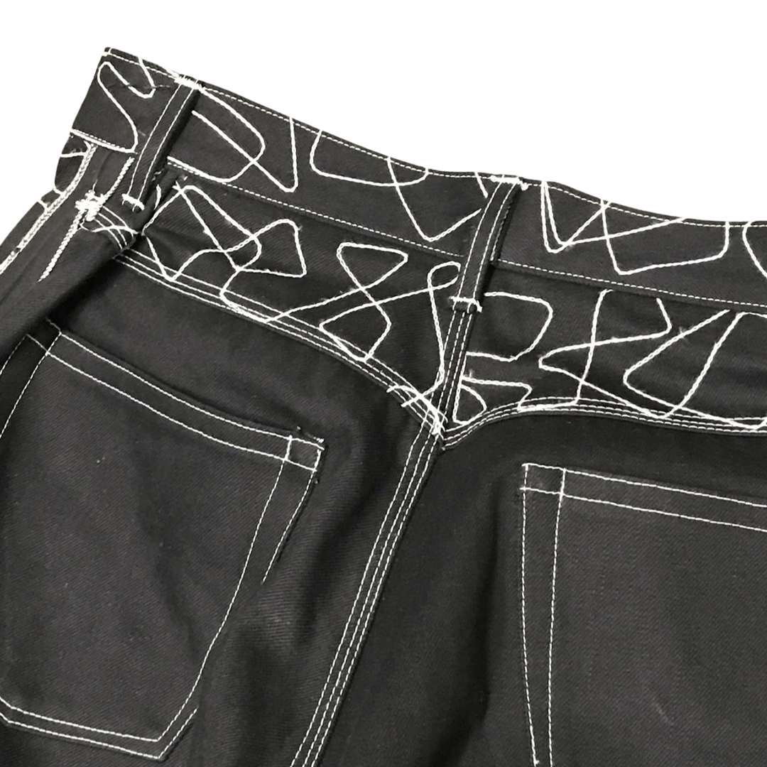 Doodle Denim Pipe Fit - Black/White